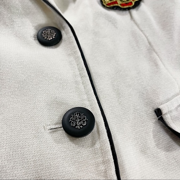 White Blazer - Picture 13 of 15